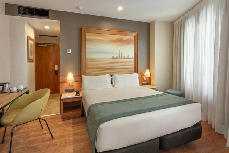 Hotel Catalonia Excelsior