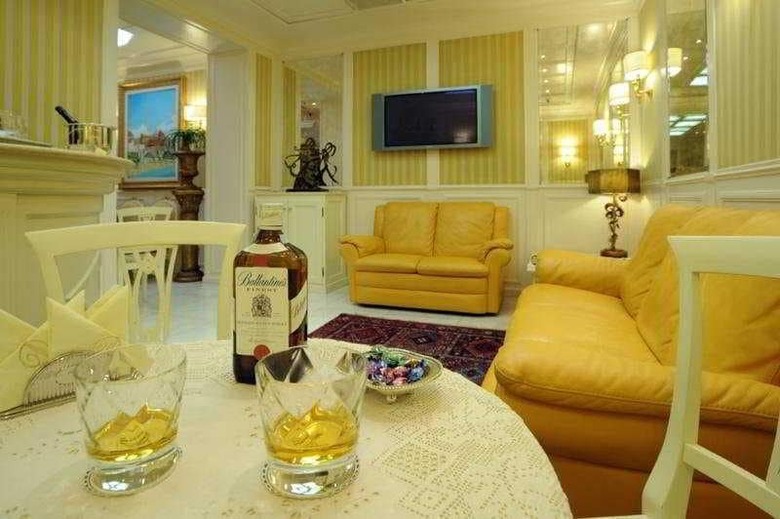 Daniel's Hotel