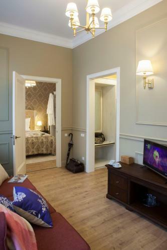 Dom Sivre Boutique Hotel