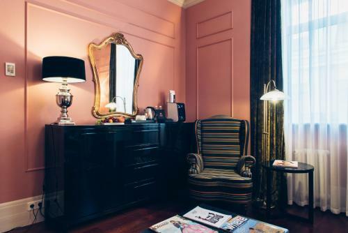 Dom Boutique Hotel By Authentic Hotels