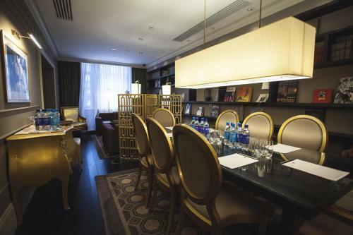 Dom Boutique Hotel By Authentic Hotels