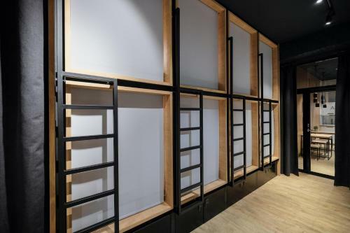 Inbox Capsule Hotel