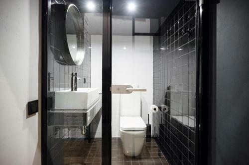 Inbox Capsule Hotel