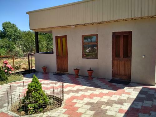 Hostal House On Sennoi