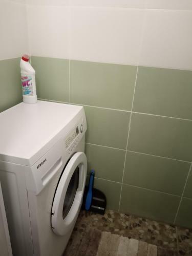 Apartamento ??????????? ?? Dzerzhinskogo, 6. 3-????????? ????????