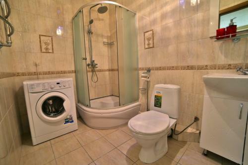 Ideal House Apart