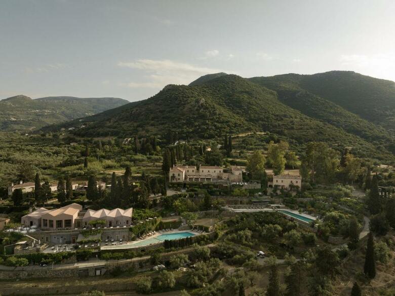 Kinsterna Hotel & Spa