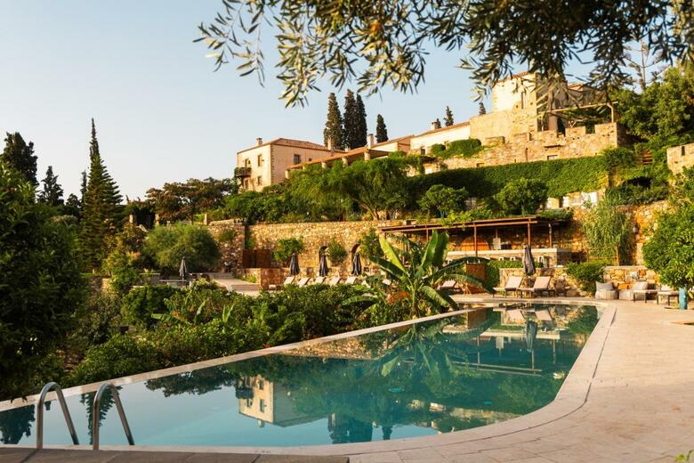 Kinsterna Hotel & Spa