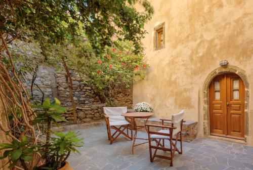 Malvasia Traditional Hotel