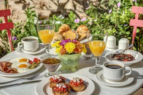 Malvasia Traditional Hotel