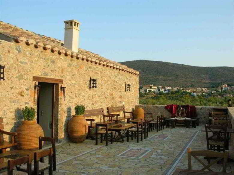 Hotel To Liotrivi