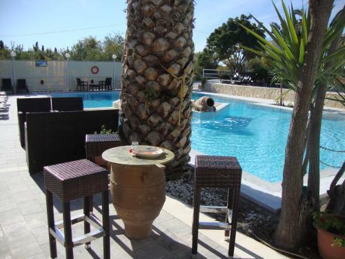 Meraki Apartments And Studios
