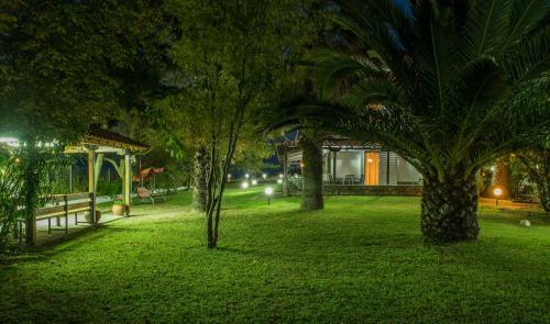 Linaraki Studios & Apartments