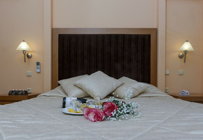 Hotel Tolo