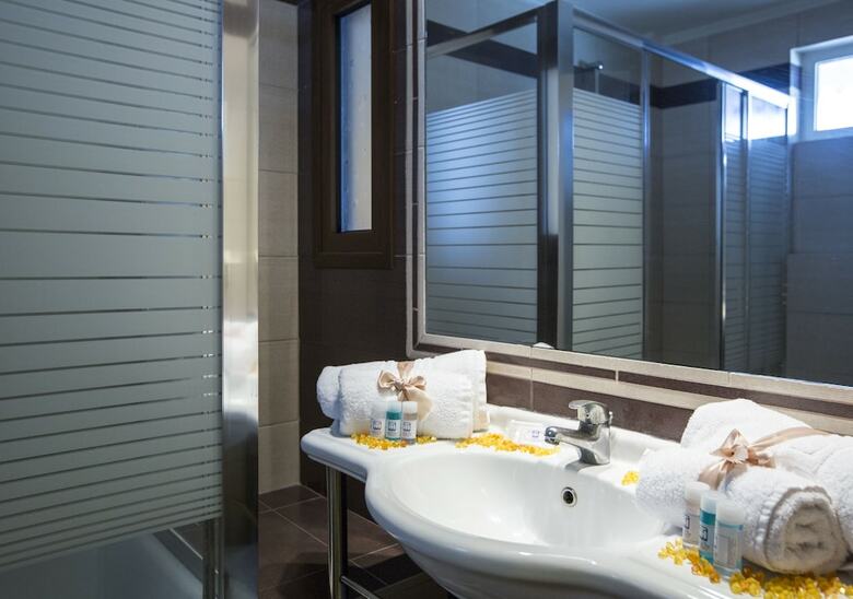 Hotel Tolo