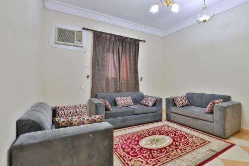 Hotel Oyo 369 Arwa Alqosor