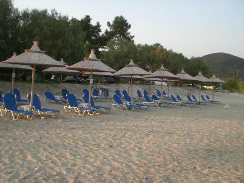 Hostal Develiki Rooms For Rent