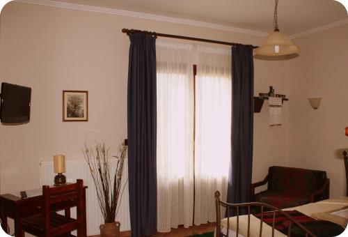 Hotel Monopati E6