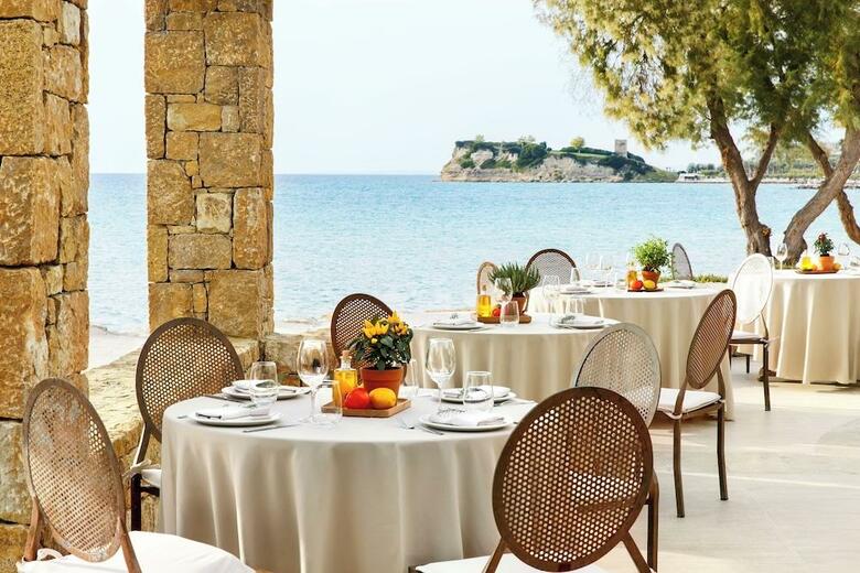 Hotel Sani Beach Club