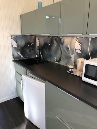 Fyra H�star St�llplats Husbilar