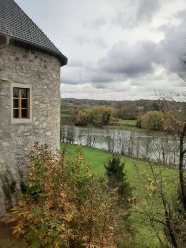 Hotel Vinica Castle