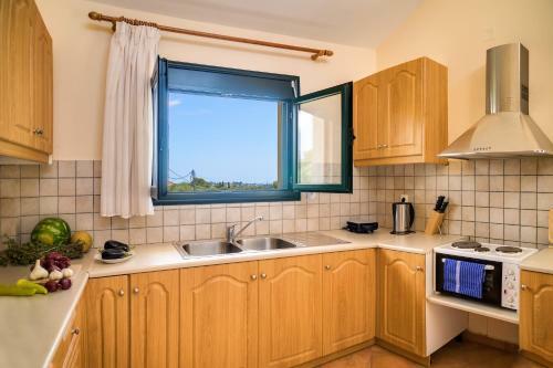 Koxyli Studios & Apartments