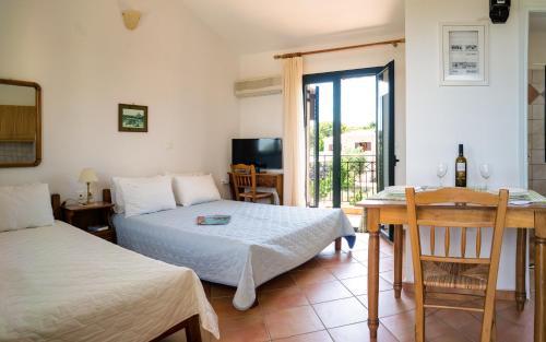 Koxyli Studios & Apartments