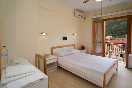 Moustakis Hotel