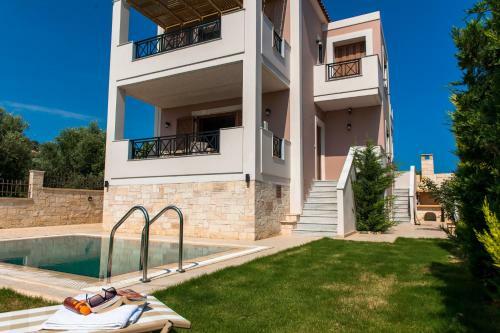 Villa Harmony-crete Residences