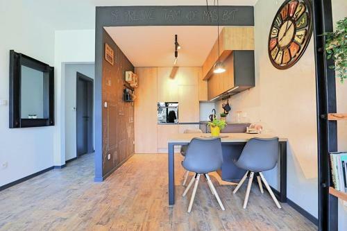 B10 Apartments The Best Location - Park & Parking