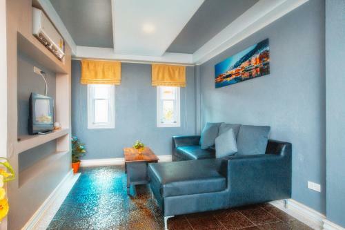 The Train Resort - Sauna & Spa