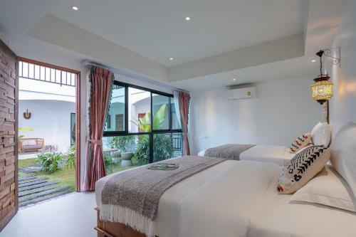 ???????h�flora Hotel