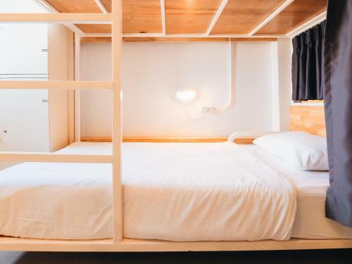 Loyy Hotel