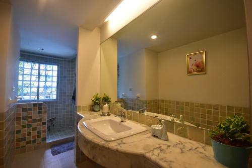 Apartamento Hua Hin Beachfront Condo