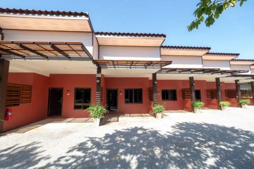 Hotel Oyo 940 Phirm Resort