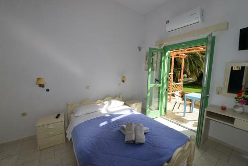 Pegasus Studios & Apartments