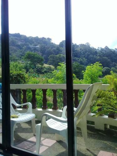Hostal The D.d. Swiss Resort