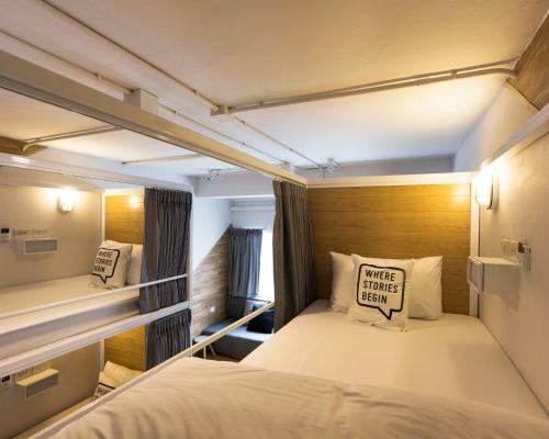 Bed One Block Hostel