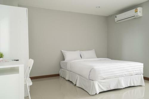 Hotel S44room