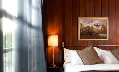 Hotel Bangkok Publishing Residence