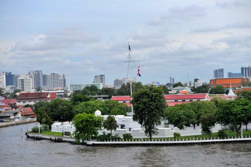 Hotel Riva Arun Bangkok
