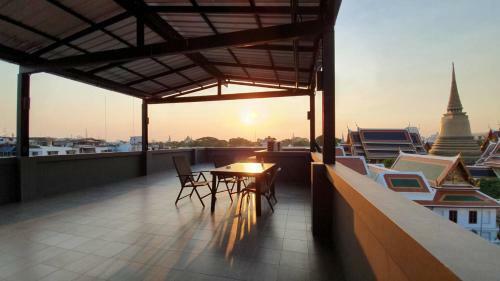 Issara By D Hostel