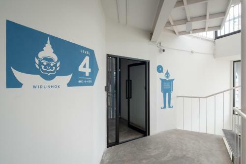 Yaks House Hostel