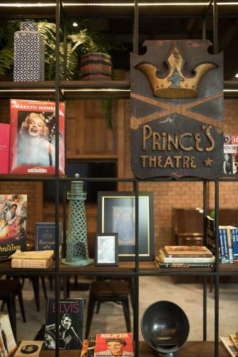 Hotel Prince Theatre Heritage Stay