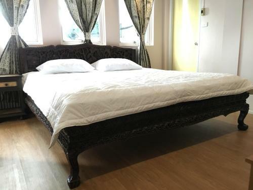 Hostal The Grand Palace Hostel