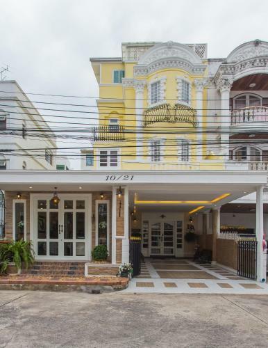 Bed & Breakfast The Ritz Aree