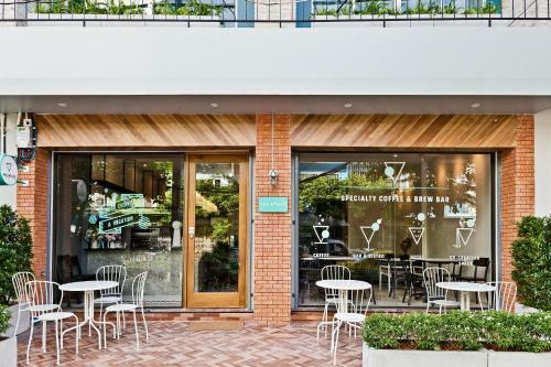 Hotel Vacation Bangkok, The Artistic Home