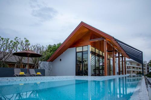 Hotel Surin Beach Residence