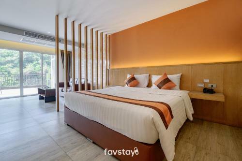 Balihai Bay Pattaya Hotel & Residence