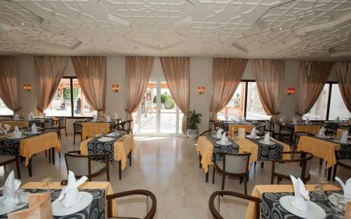Hotel Thapsus Beach Resort